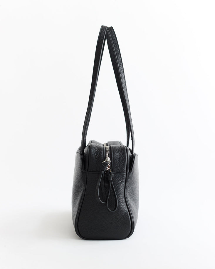 Maggie Shoulder Bag: Black