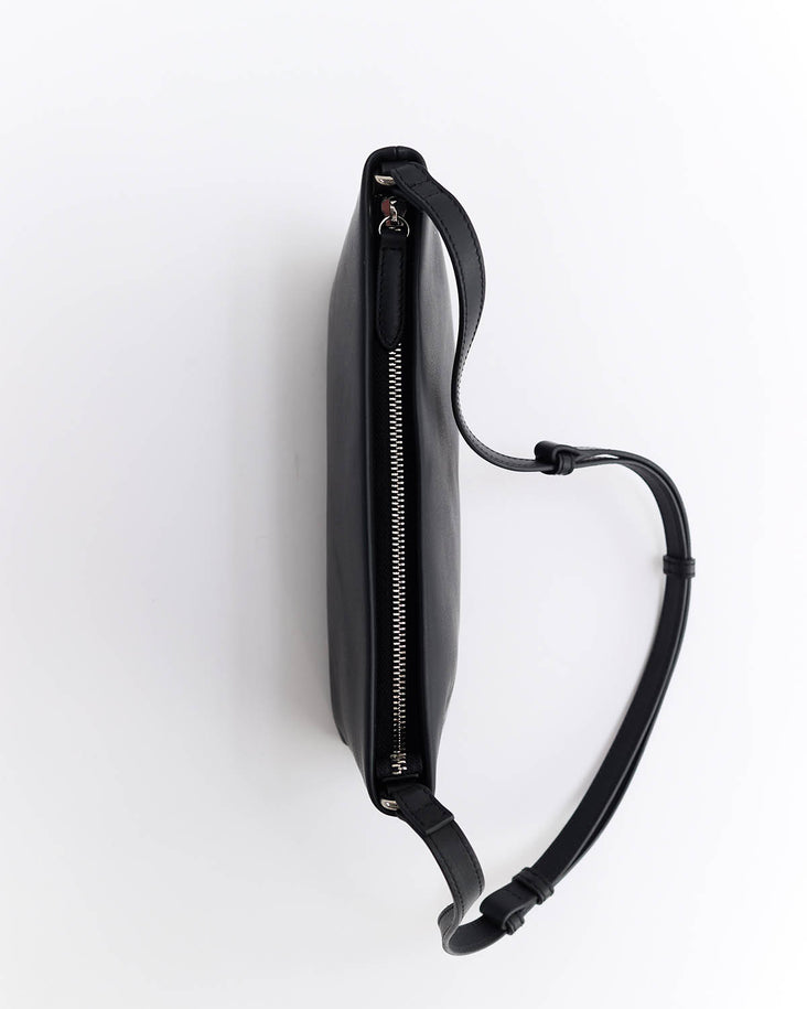 Wes Shoulder Bag: Black
