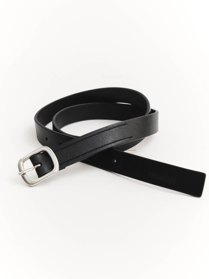 Classic Leather Belt: Black