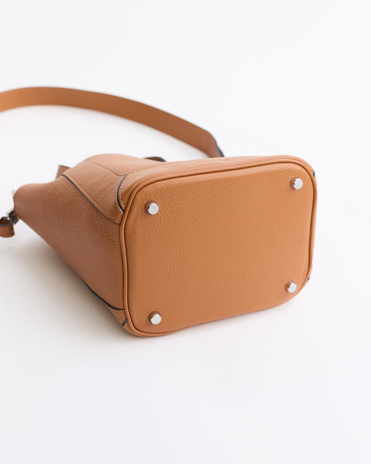 Alexie Tote: Tan Pebbled Leather