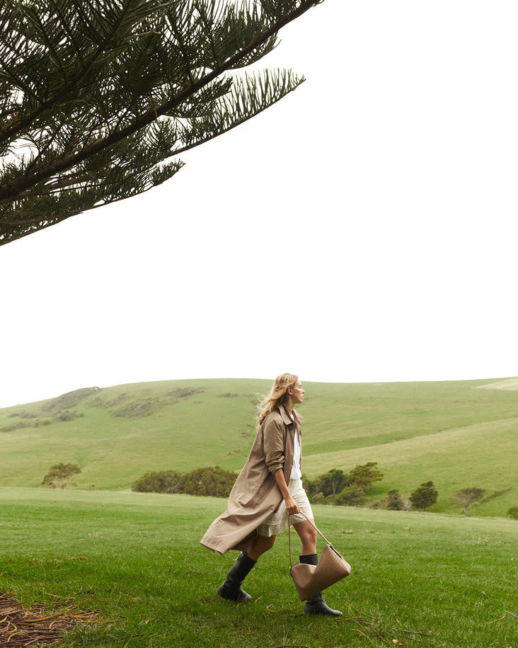 Lottie Handbag: Taupe