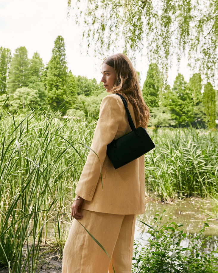 Rene Shoulder Bag: Black