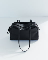 Maggie Shoulder Bag: Black