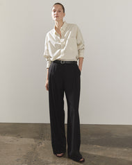 Classic Leather Belt: Black