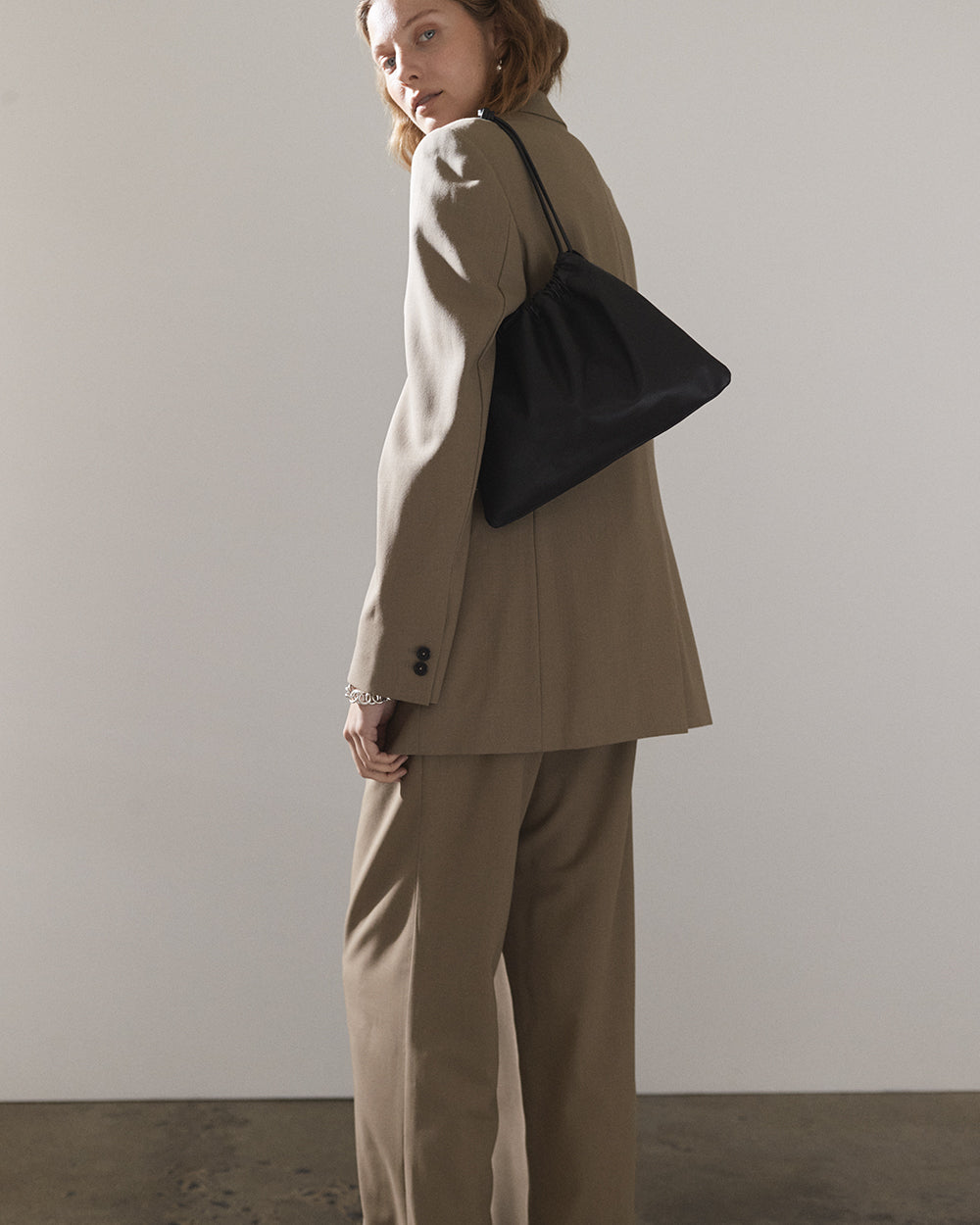 Fin Drawstring Bag: Black