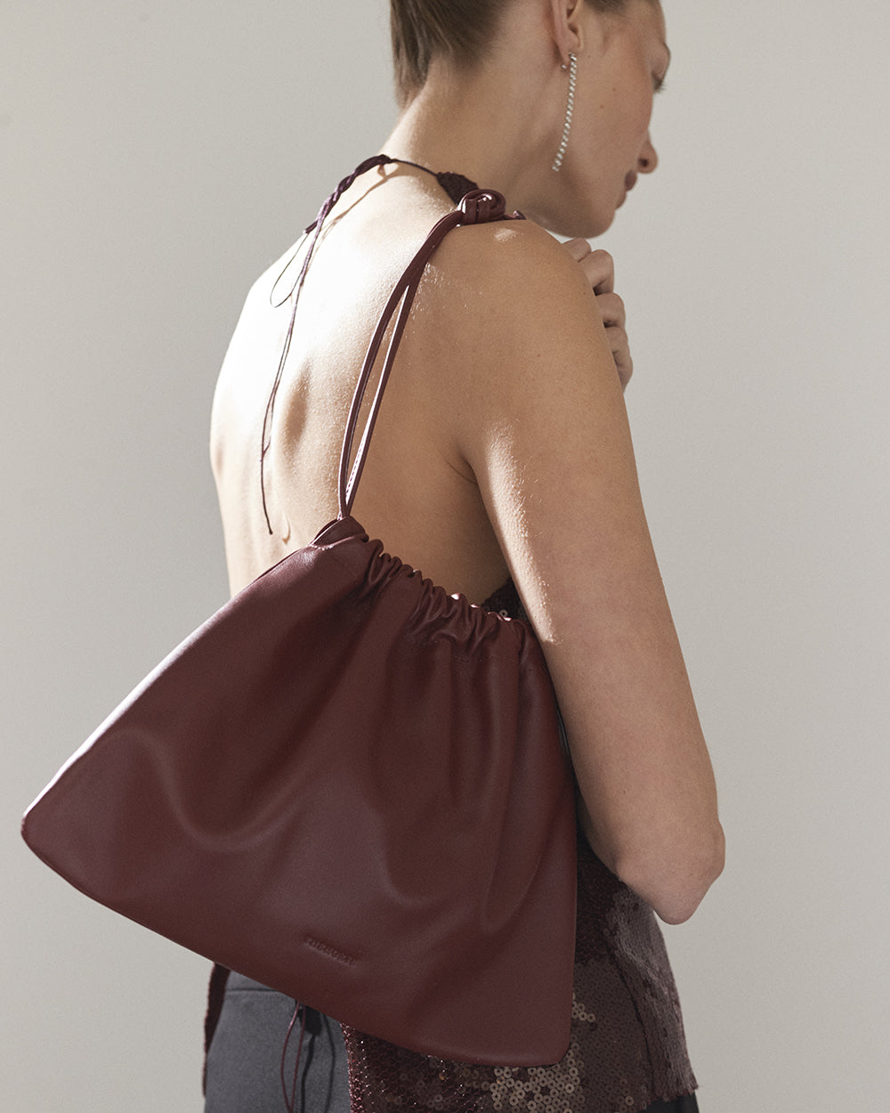 Fin Drawstring Bag: Cedar Red