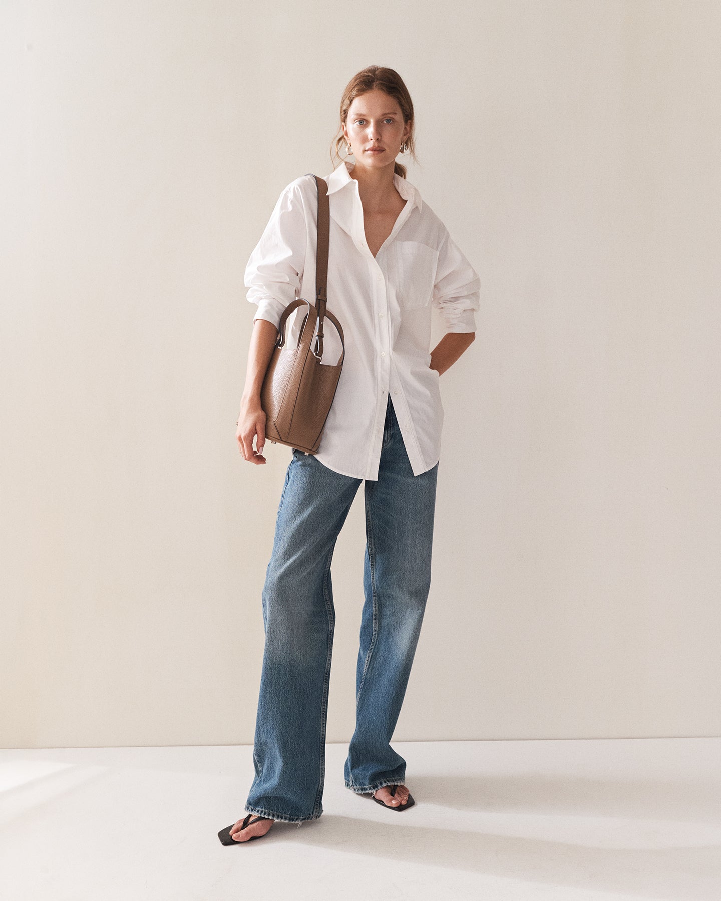 Alexie Tote: Taupe Pebbled Leather