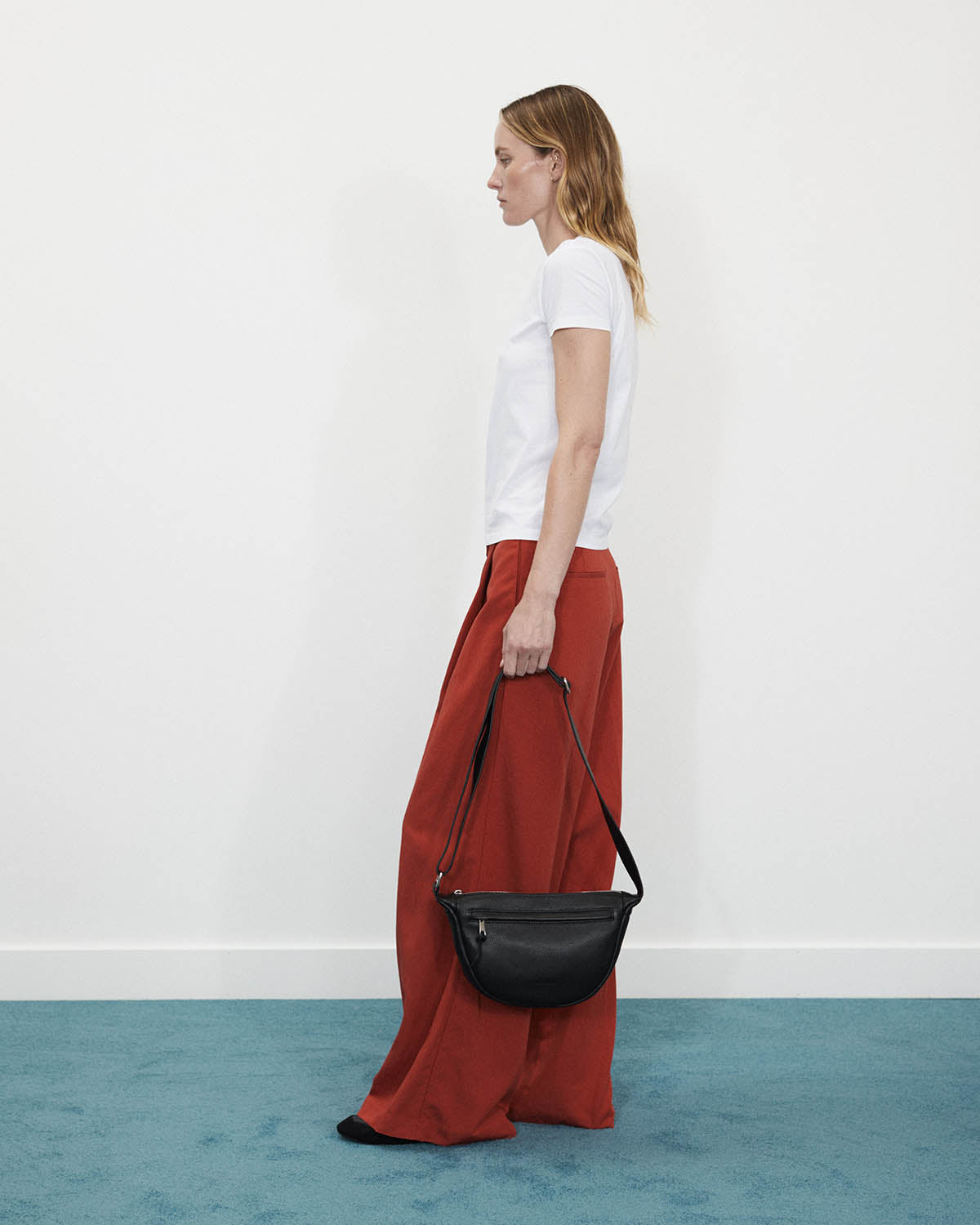 Sporty Crossbody: Black