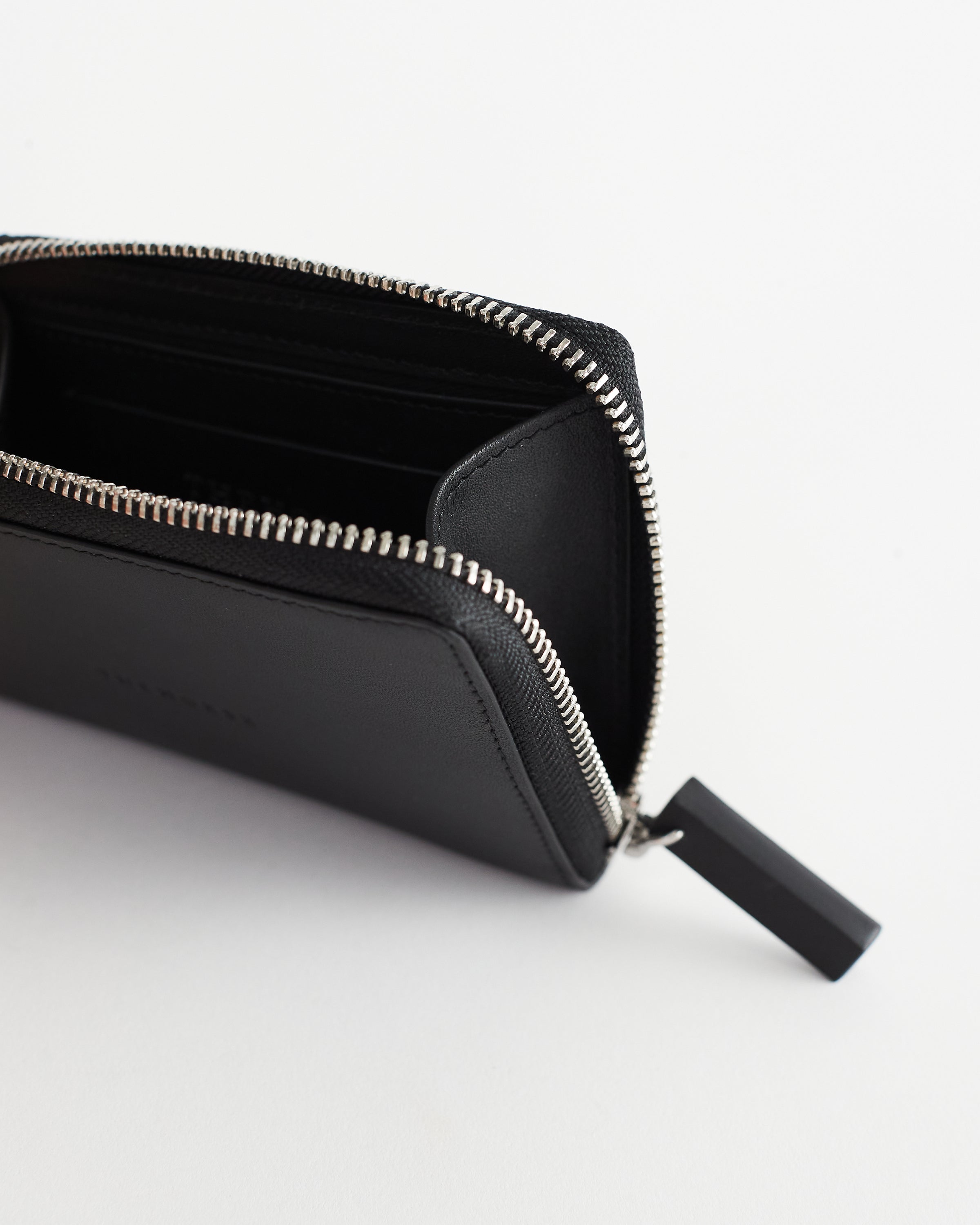 Bo Compact Wallet: Black