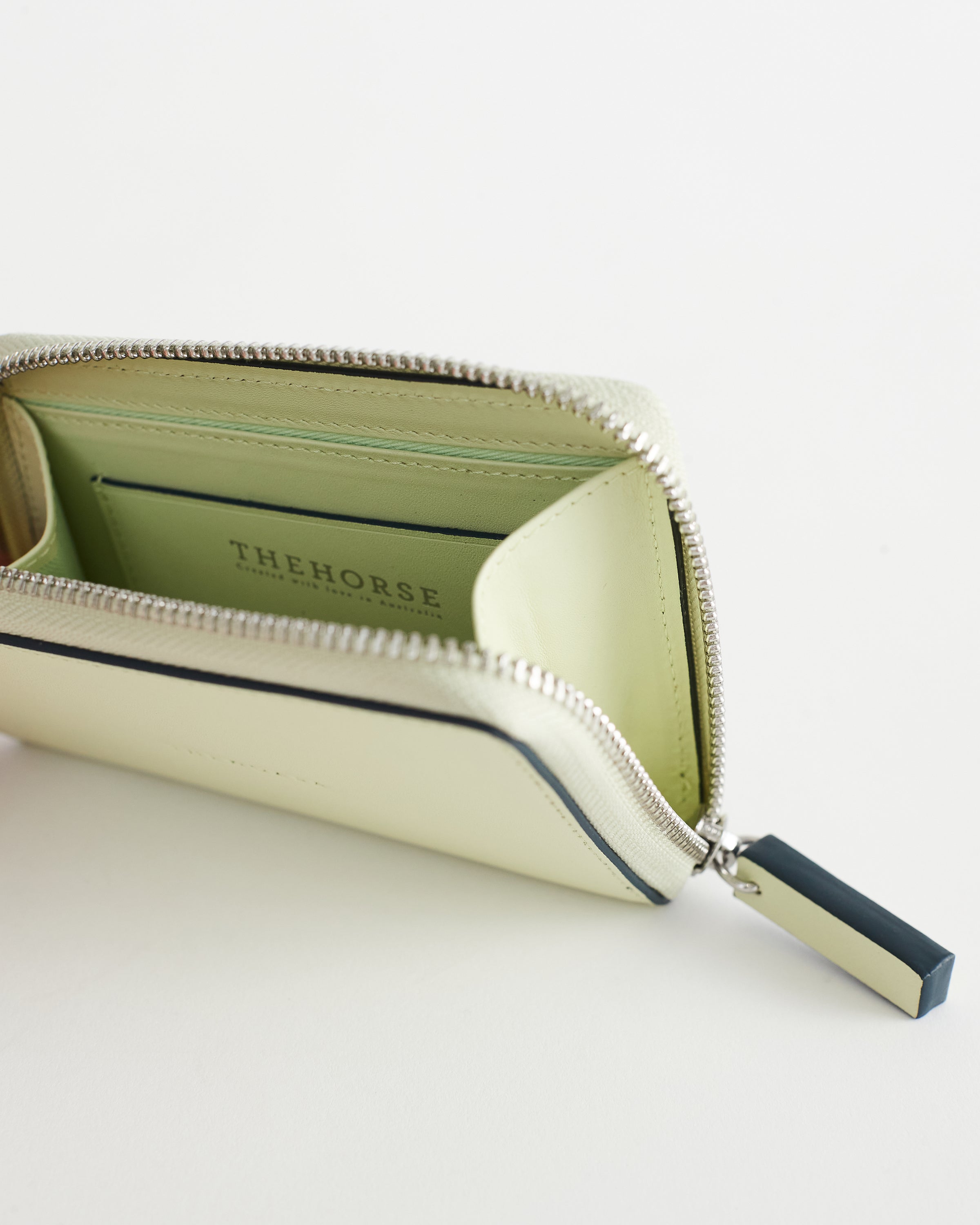 Bo Compact Wallet: Pistachio