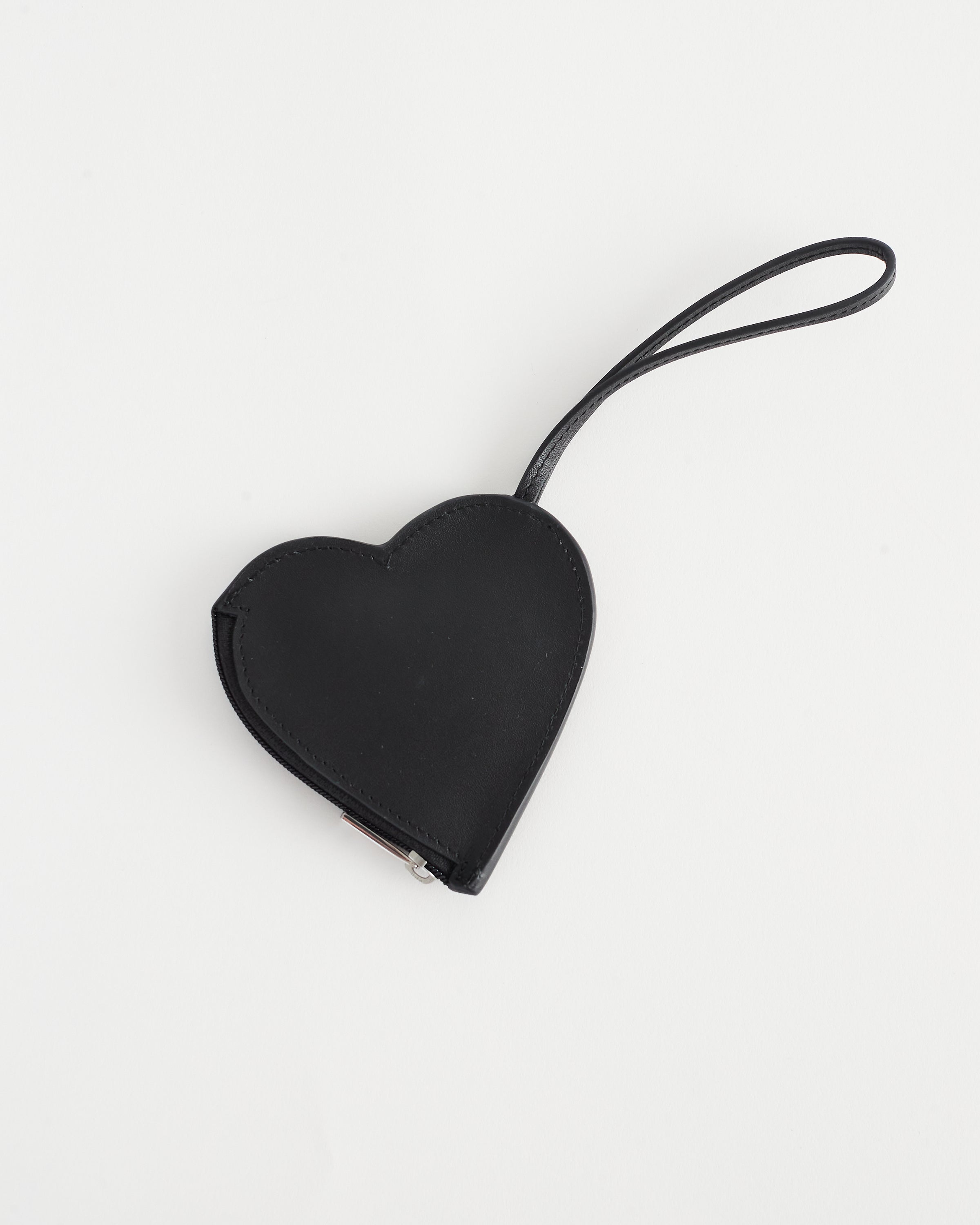 The Heart Pouch: Black